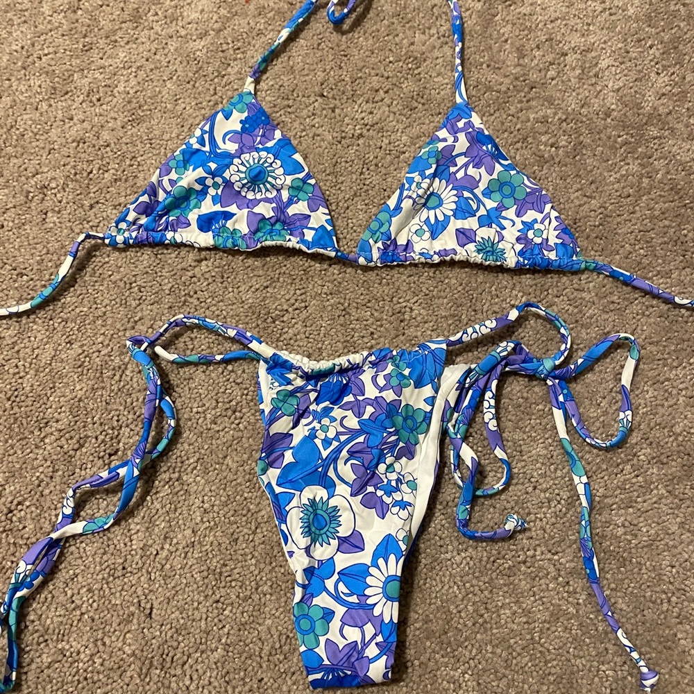 frankie’s bikinis set